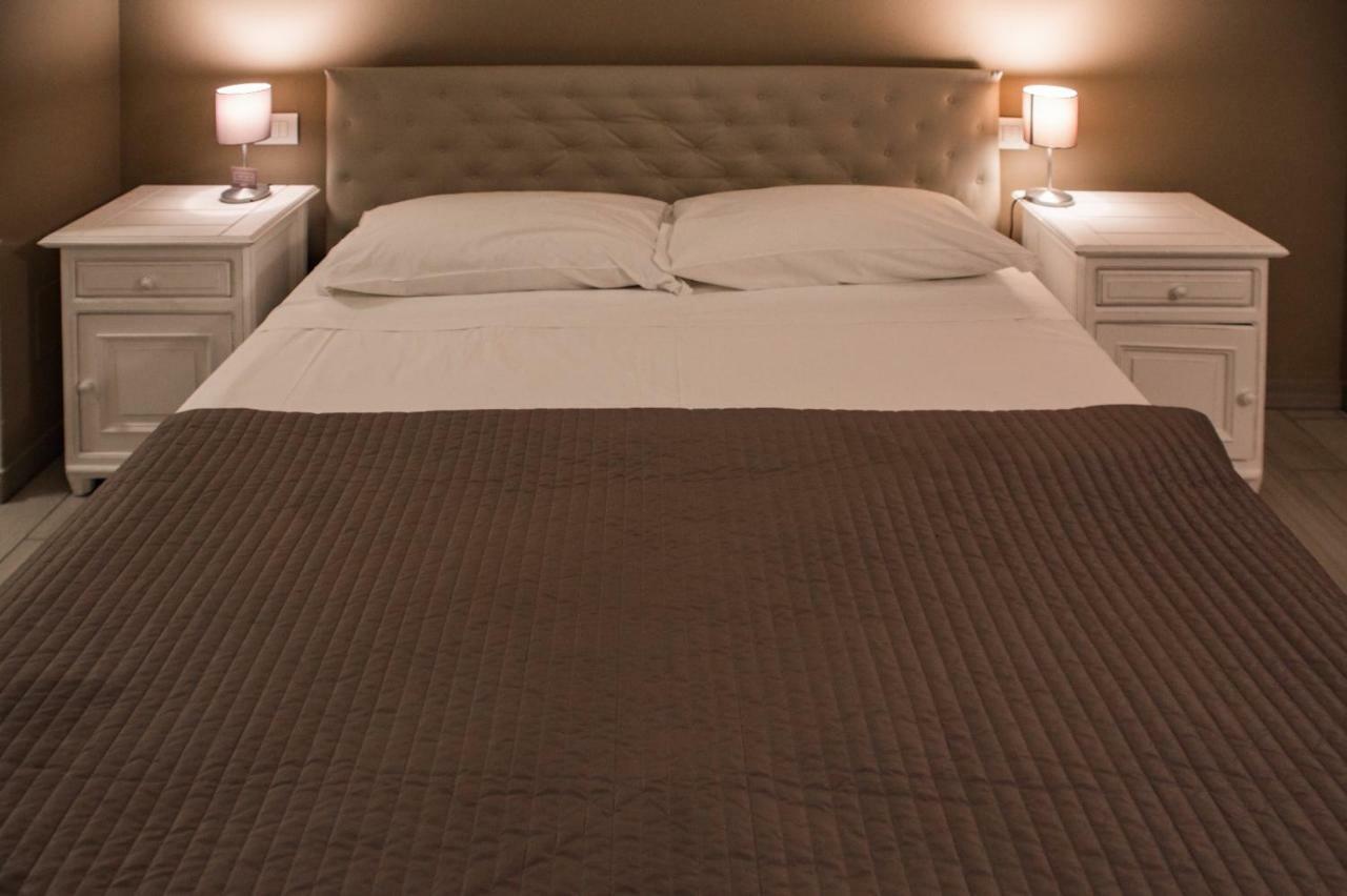 Castelvetro Piacentino L'Infinito Residence מראה חיצוני תמונה